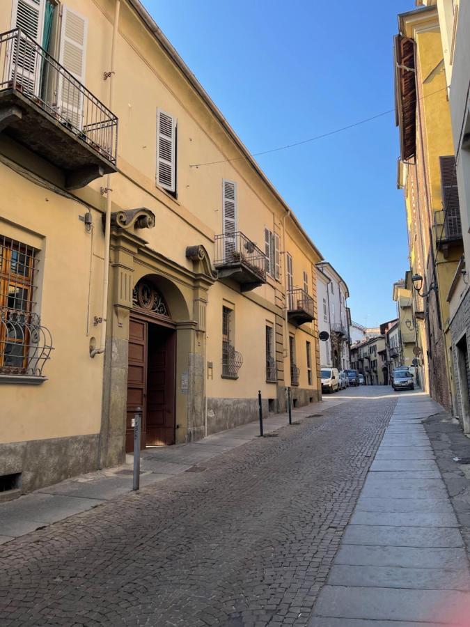 Bon Bon Apartment Asti Luaran gambar